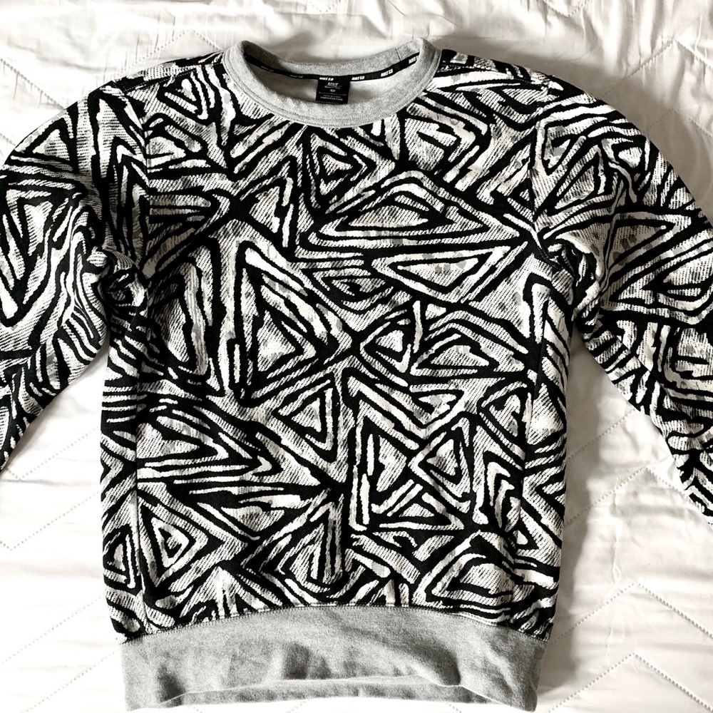 Nike sweatshirt